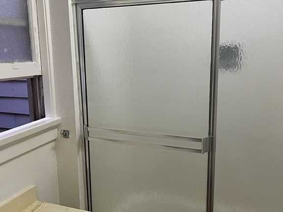 4th image of 475 Fulton St APT 5