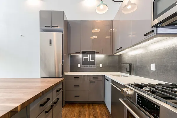 Rented by Highline Residential | media 39