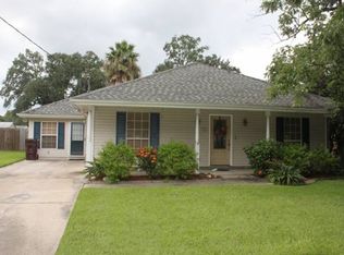621 S Destrehan Ave, Destrehan, LA 70047