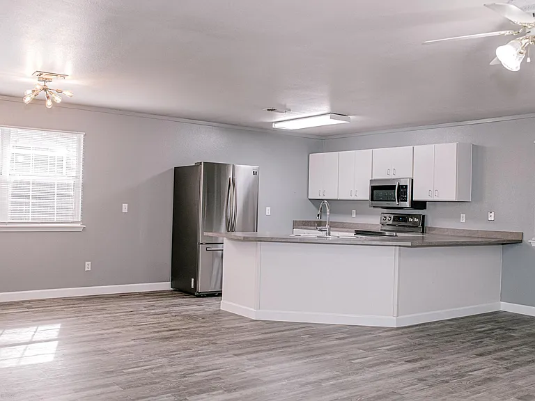 63 Valleyview Rd #B — Photo 2