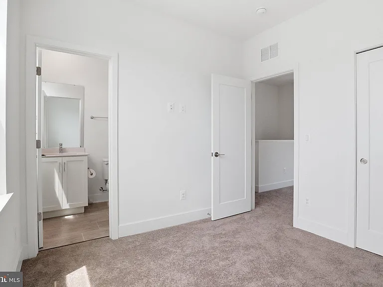 2103 Tysons Rd — Photo 29