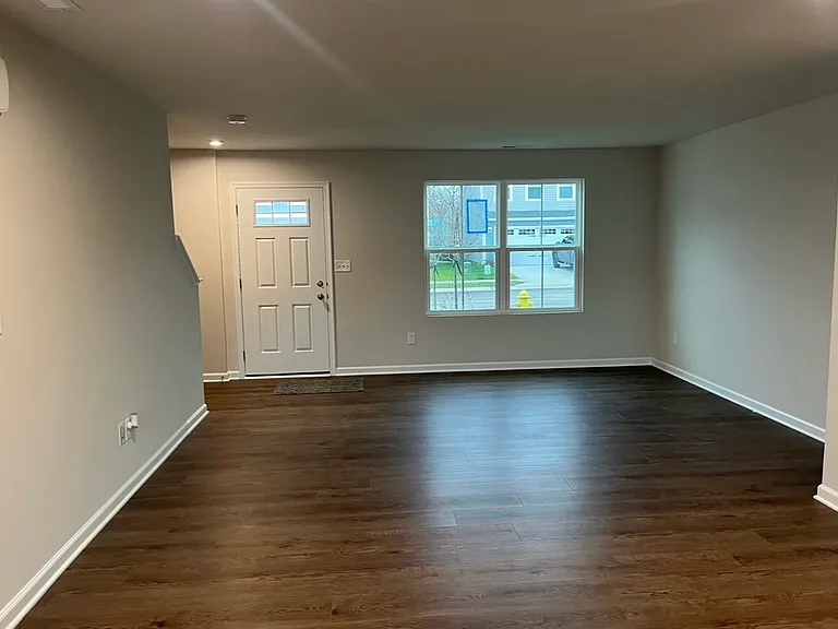 834 Black Rock Cir — Photo 3