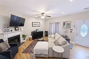2 bed, 2.5 bath, 1160 sqft, $2,250 — Photo 1