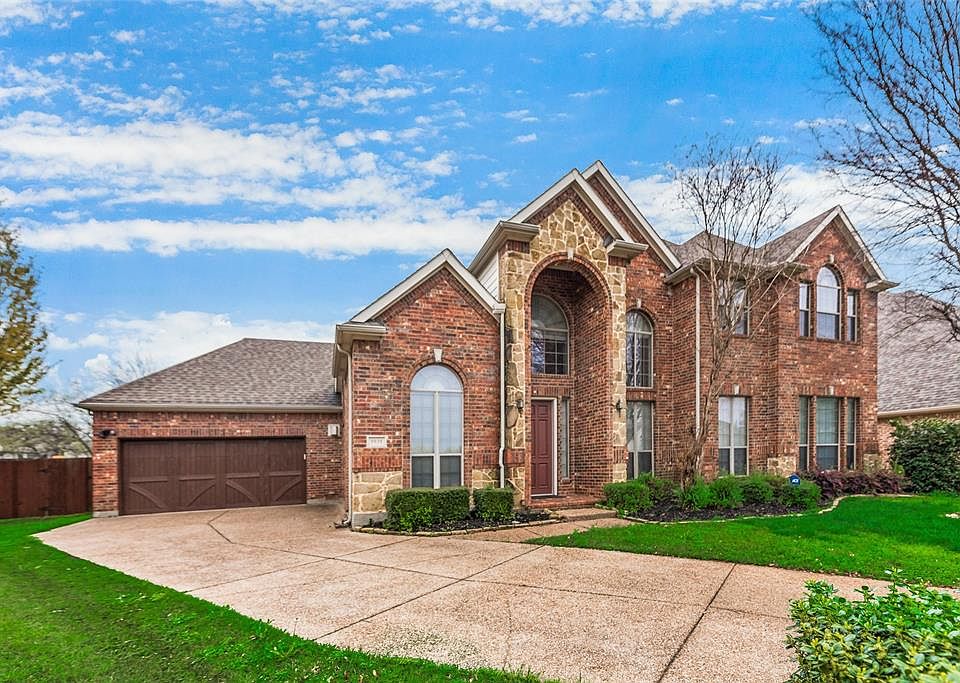 1st image of 5935 Crescent Ln