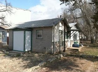 308 S 8th St, Sterling, KS 67579