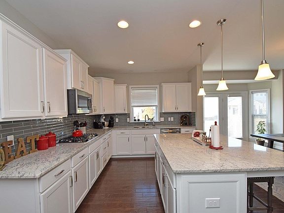 5th image of 7509 Marsh Creek Ln