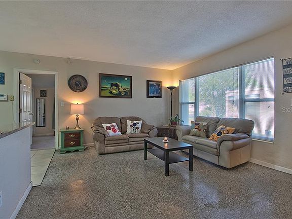 3rd image of 3918 13th Ave N