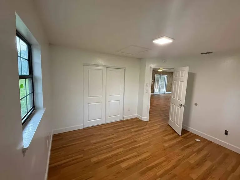 2230 Endsley Rd — Photo 25