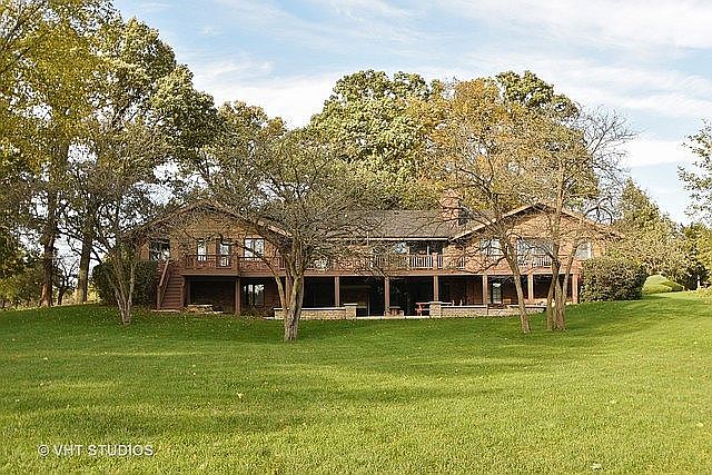 1st image of 676 Fairway Ln