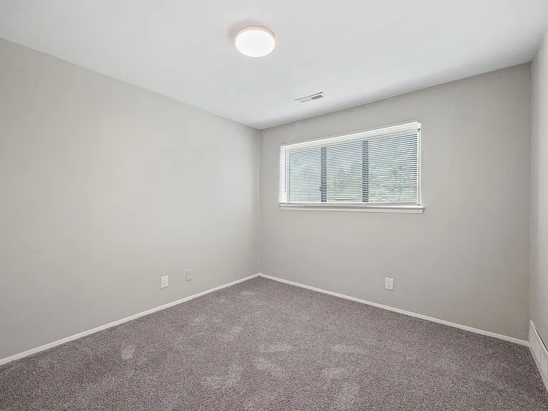 Chalet Villa Lakefront Community — Photo 17