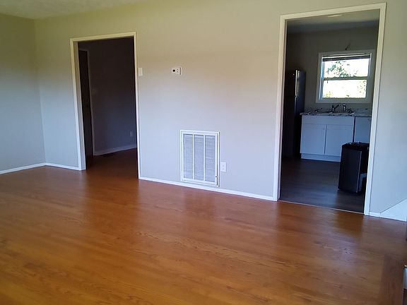3rd image of 9240 Guyot Dr