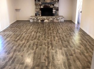 9824 Wheatland Ave, Sunland, CA 91040