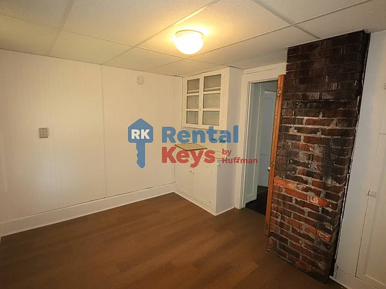 2600 N Heidelbach Ave — Photo 11