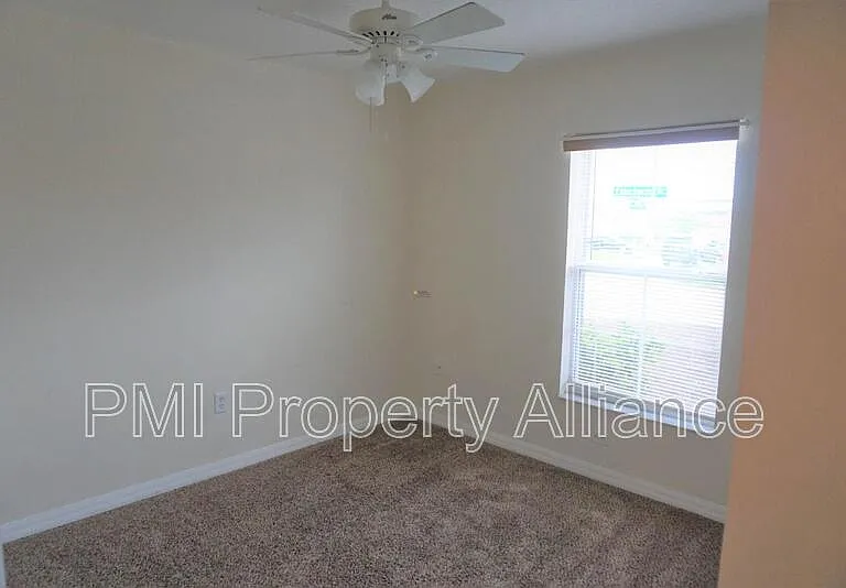 1153 Elderberry Dr — Photo 11