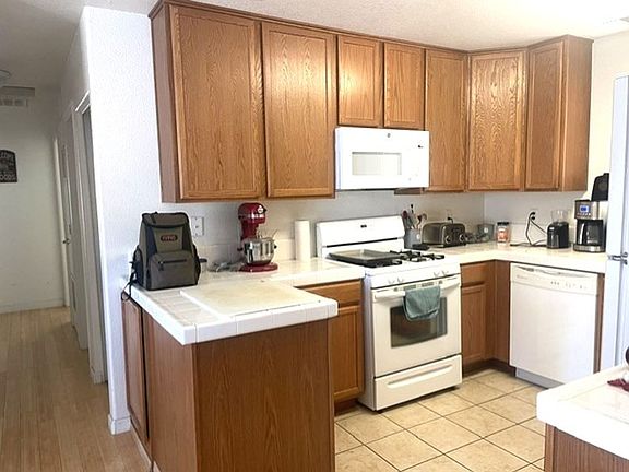 3rd image of 116 Highlands Ct