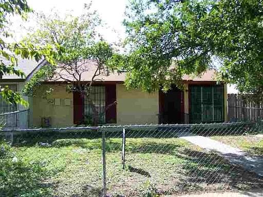 1st image of 5912 FAIRMEADE DR