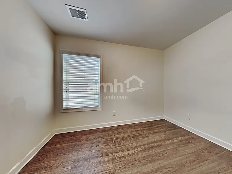 523 Lateleaf Dr — Photo 14