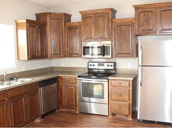 5th image of 2414 W 10th St