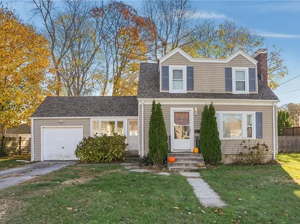 40 Cavalcade Blvd, Warwick, RI 02889