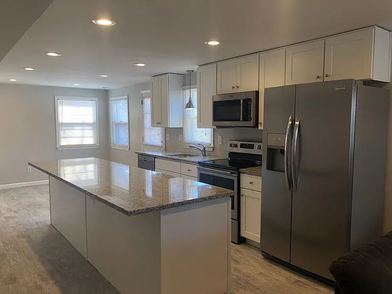 77 Tyndall Ave — Photo 1