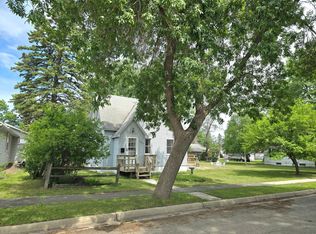 1020 8th St, International Falls, MN 56649