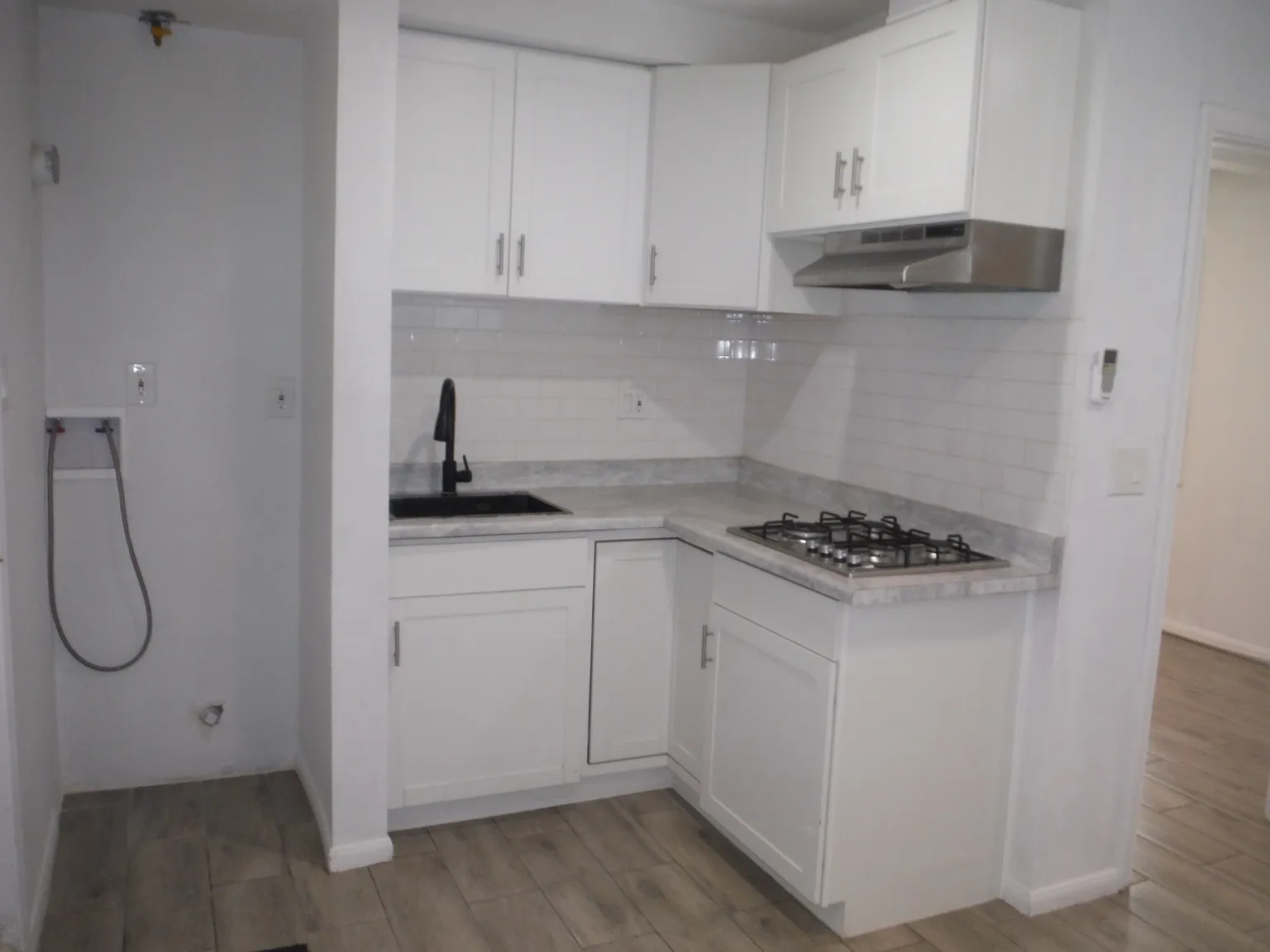 1 bed, 360 sqft, $1,400 — Photo 4