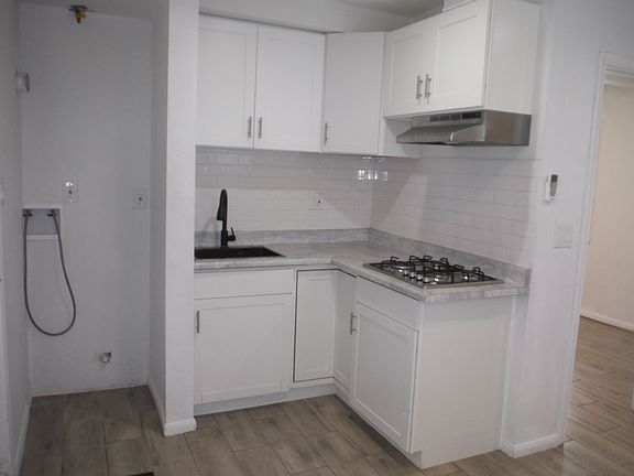 4th image of 1314 E Avenue R3 #B