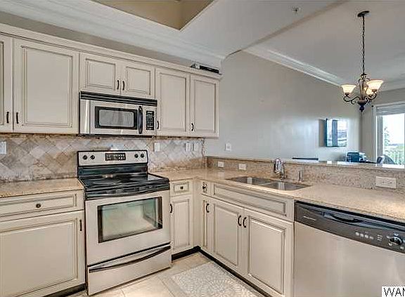 5th image of 1155 12th St Unit 509