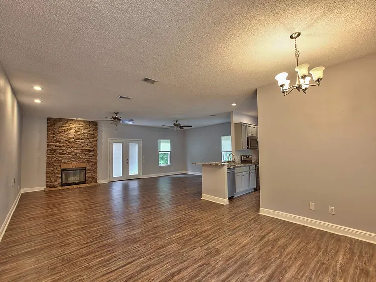 621 Bob Miller Rd — Photo 3