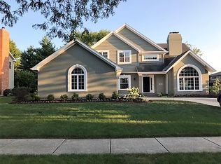 931 Merrill New Rd, Sugar Grove, IL 60554