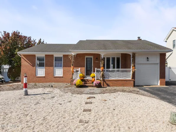 3286 Long Point Drive, Toms River, NJ 08753
