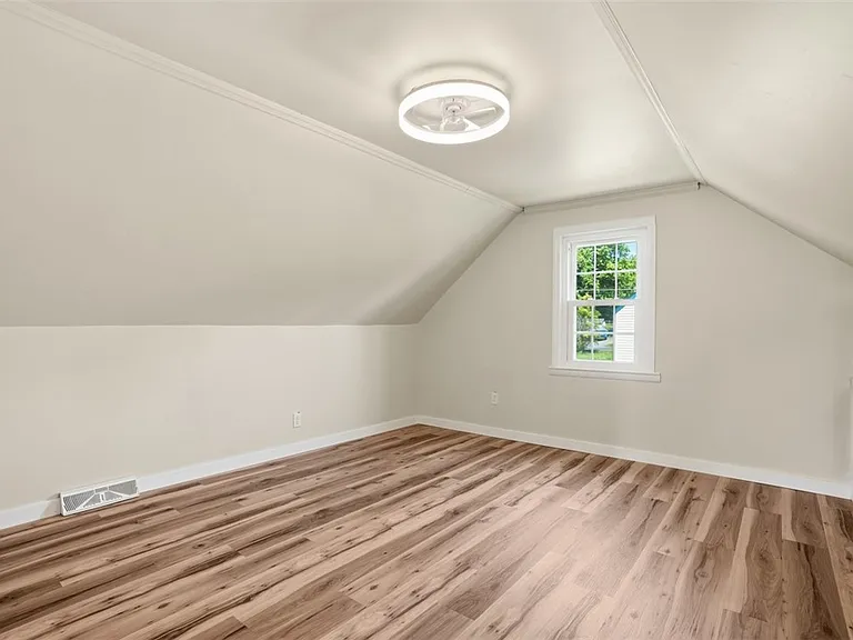 315 South Dr — Photo 20