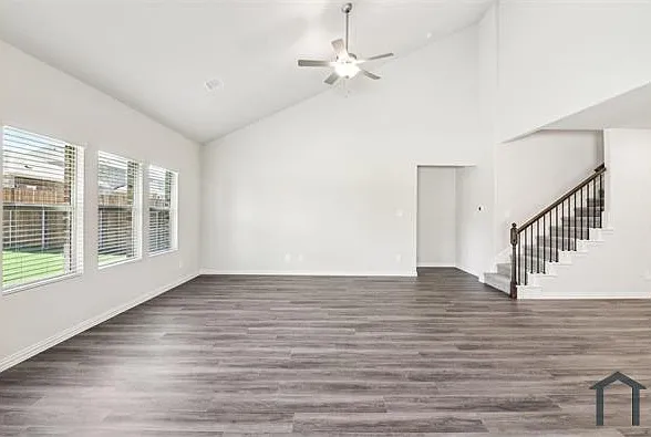 701 Easthill Dr — Photo 28