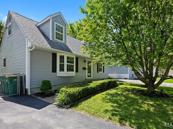 605 W Madison St, O'Fallon, IL 62269