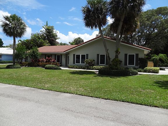 2nd image of 1140 SW 15th Street