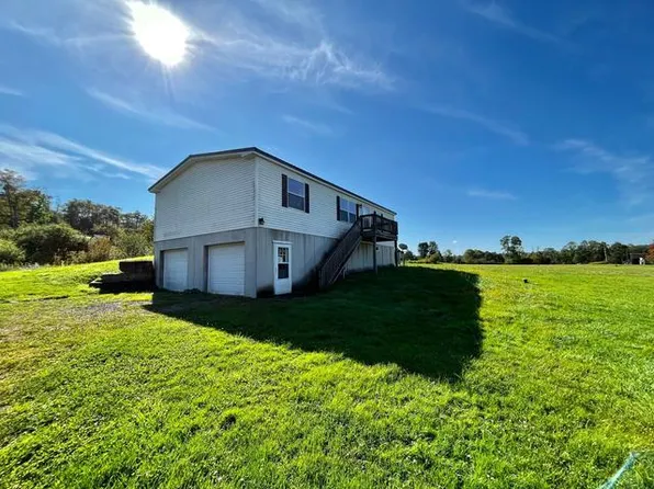 81 Goodwill St, Grand Valley, PA 16420