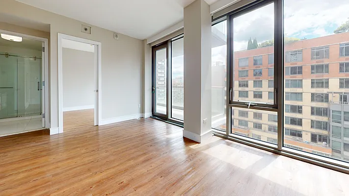 Rented by Bond New York | media 41