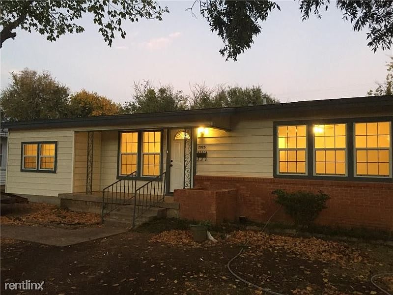 1st image of 2025 Woodard St