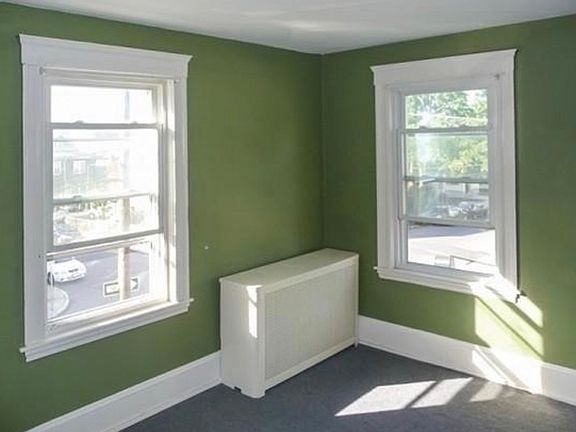 3rd image of 16 Radcliffe St #2