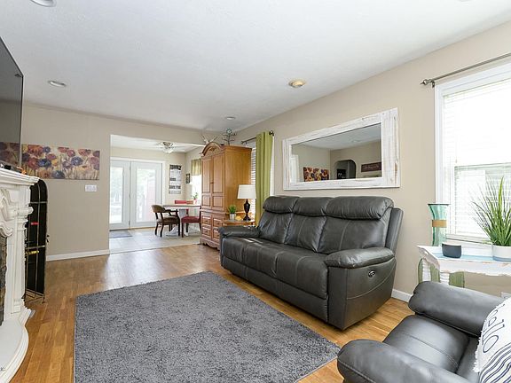 4th image of 111 Brewer Dr