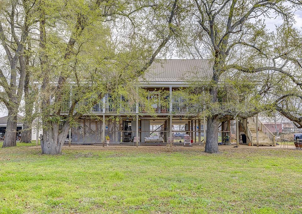 1st image of 295 Shell Beach Rd