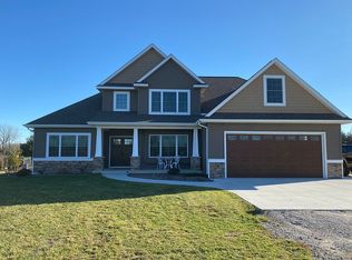 10324 Rogers Rd, Freeland, MI 48623