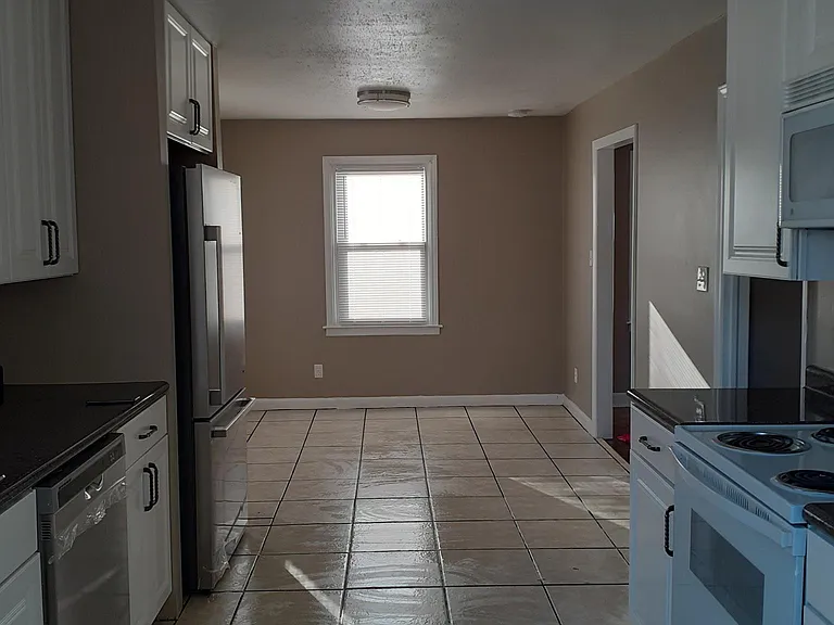 2705 Rockwood Dr — Photo 8