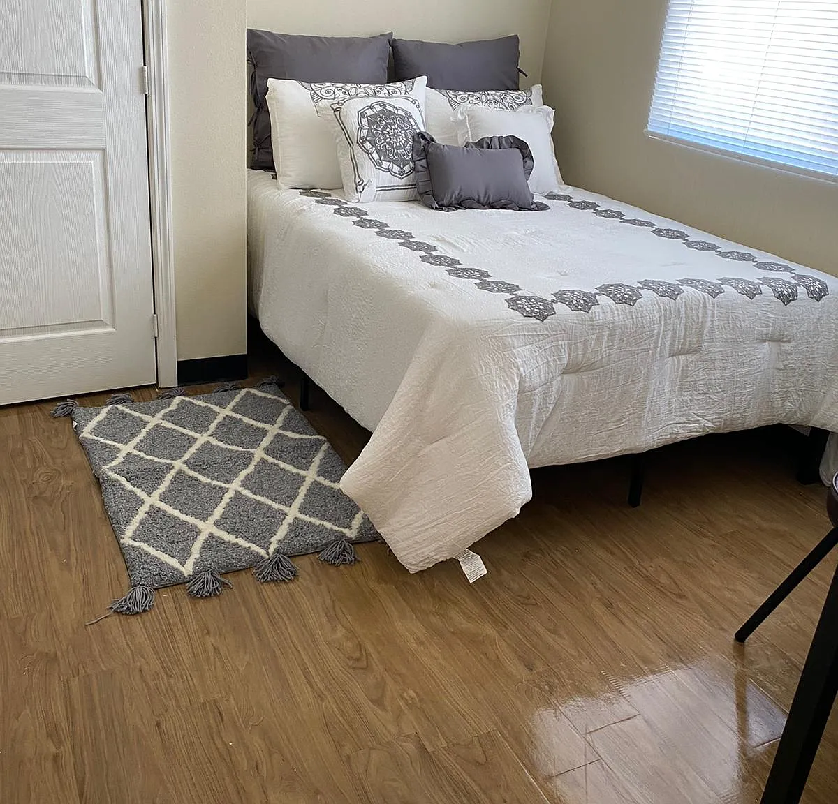 Panther Hill Apartments — Photo 2
