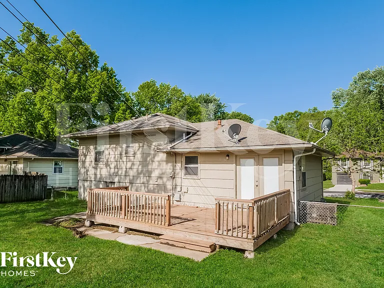 4837 Overton Ave — Photo 14
