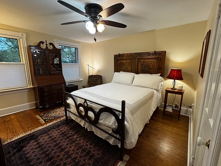 2nd bedroom.