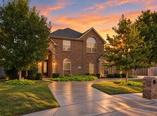305 Fountain Creek Ct, Red Oak, TX 75154