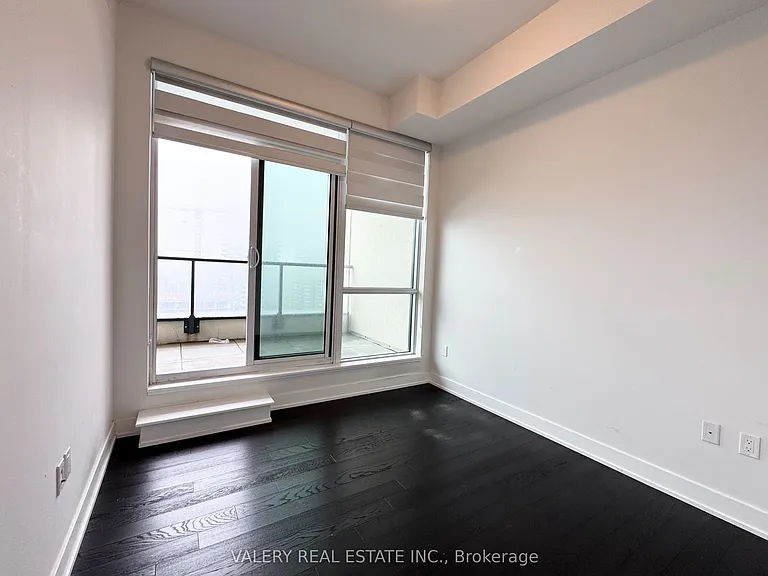 4085 Parkside Village Dr #NLPH1 — Photo 2