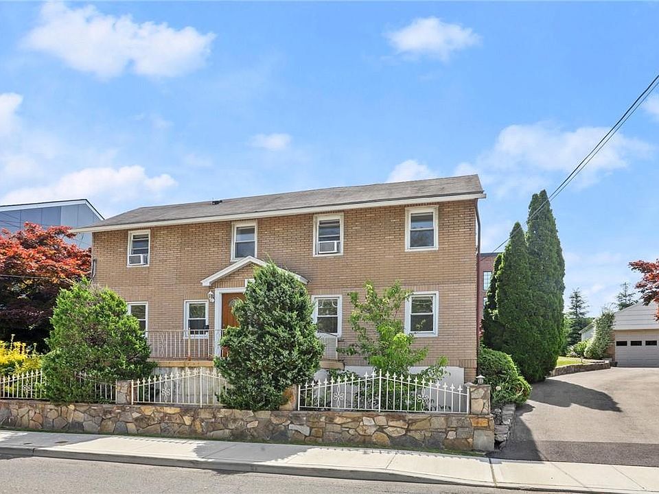 1st image of 222 Waverly Avenue