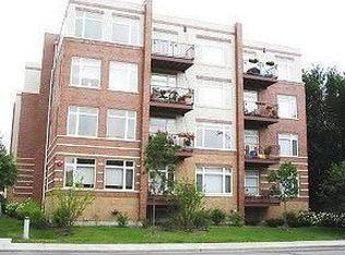 515 N Harlem Ave APT 402, Oak Park, IL 60302